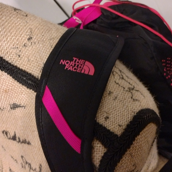 The North Face Diad 8 Backpack - Picture 4 of 5